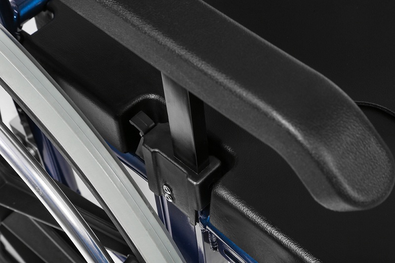 Коляска с санитарным оснащением и большими колесами ORTONICA TU89 фото 7